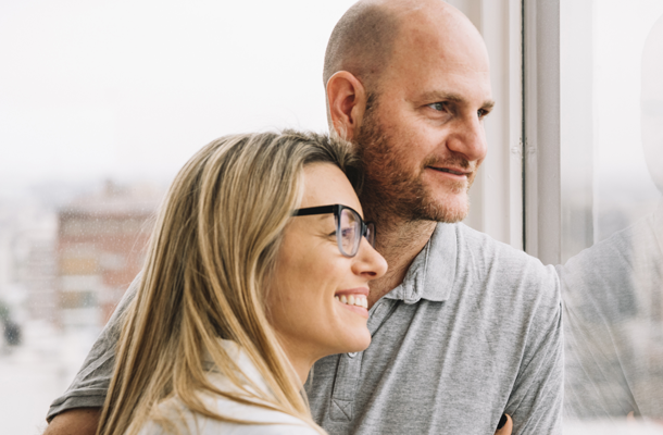 coppia di persone mature